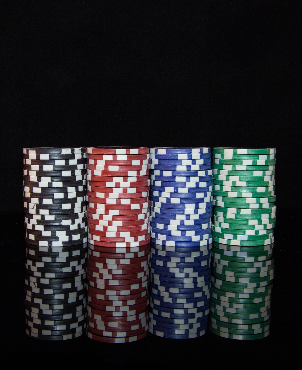 The Realities of iGaming: A Player's Guide to Slots, Poker, and Betting